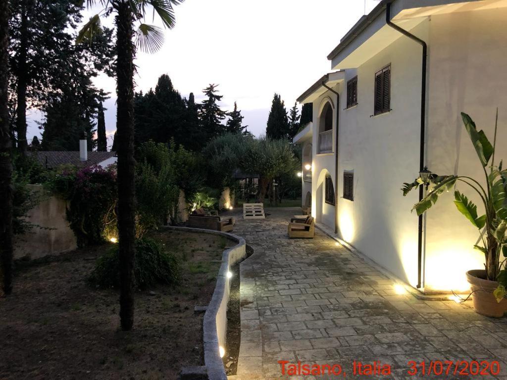 Relais Villa Lama Boutique Hotel Таранто Экстерьер фото